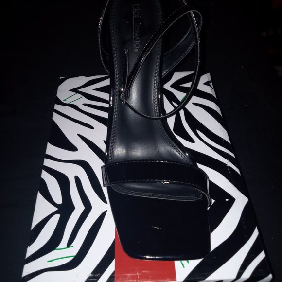Brand New Never Worn Women 👠 Heels In Size 11 Made By Hot Tomato For $40 - Picture 3 of 3